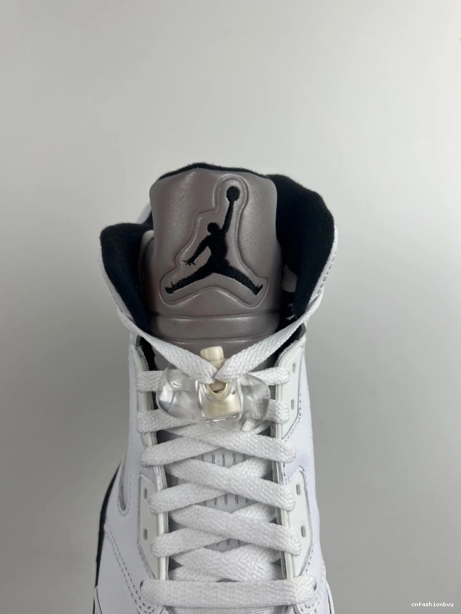 JORDAN DD0587-110 5 BLACK' 'WHITE AIR RETRO 1121